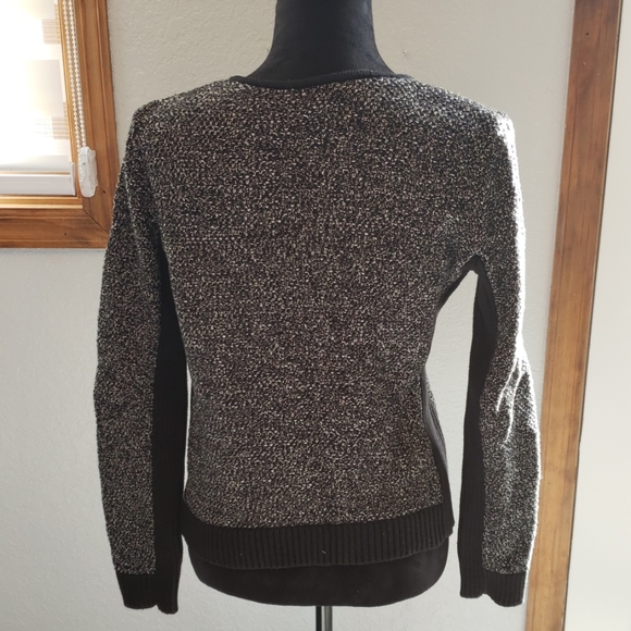 Sweater - Picture 3 of 3